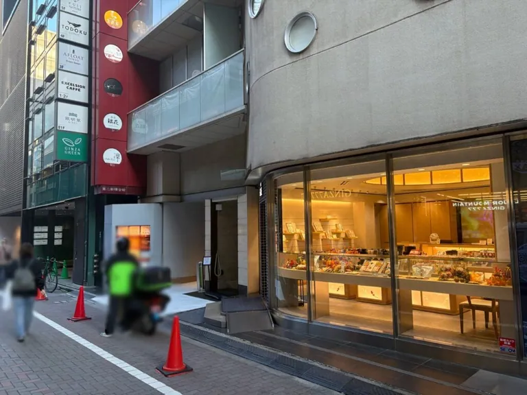 メニルの店内