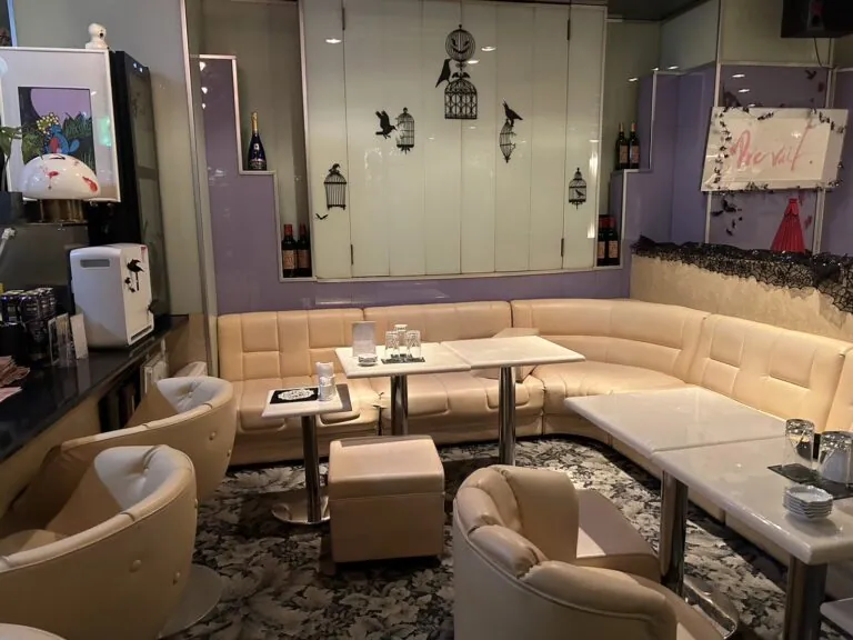 プリヴェイルの店内