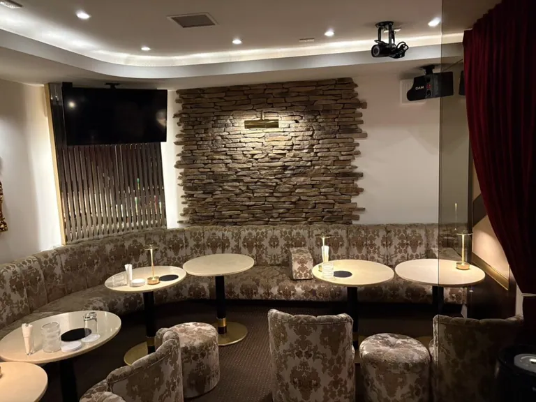 エスの店内