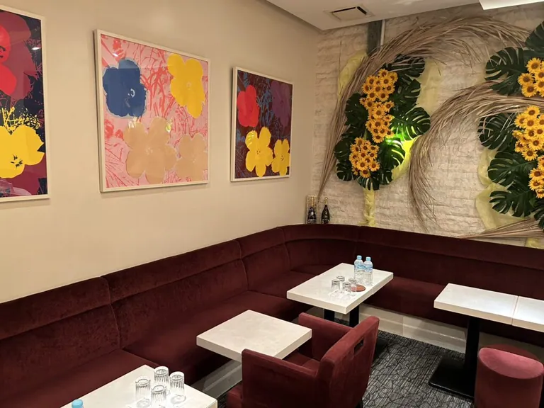 縁樹 （エンジュ）の店内