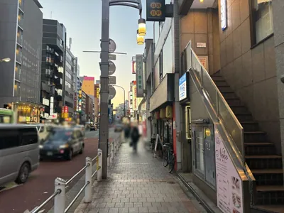 カンカンへの道順 4／9：右折後、直進します。