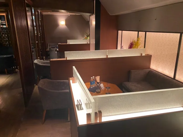 ラヴァンの店内