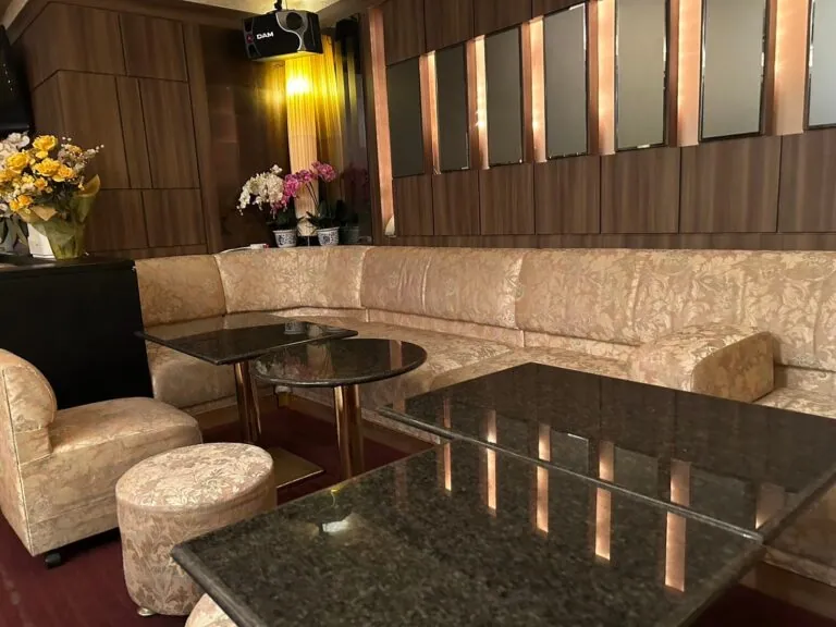 寛 （ヒロ）の店内