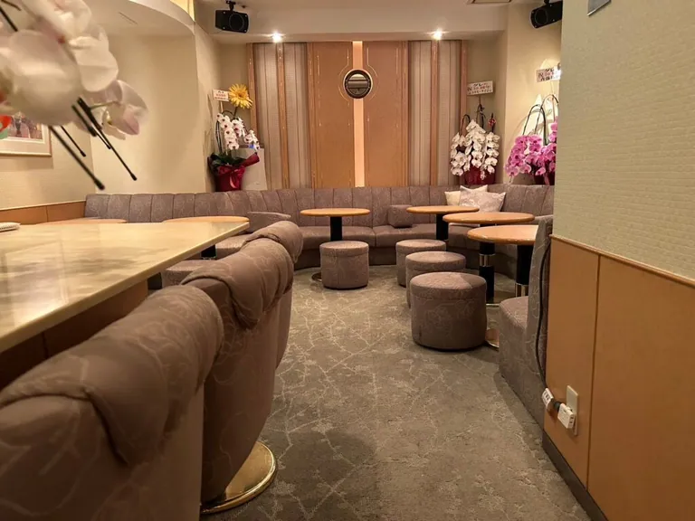 るーじゅ （ルージュ）の店内