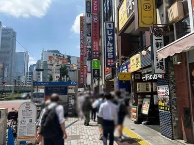 エンジェルルミエルへの道順 5／15：横断歩道を渡ったら左折します。