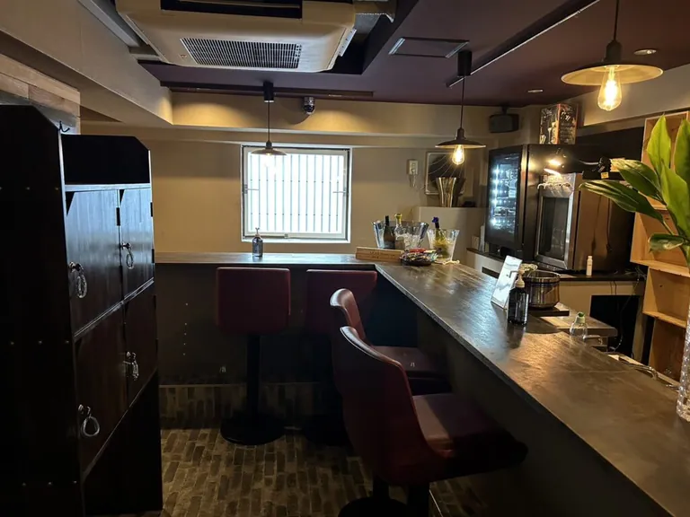 烏森 ワイナリーの店内