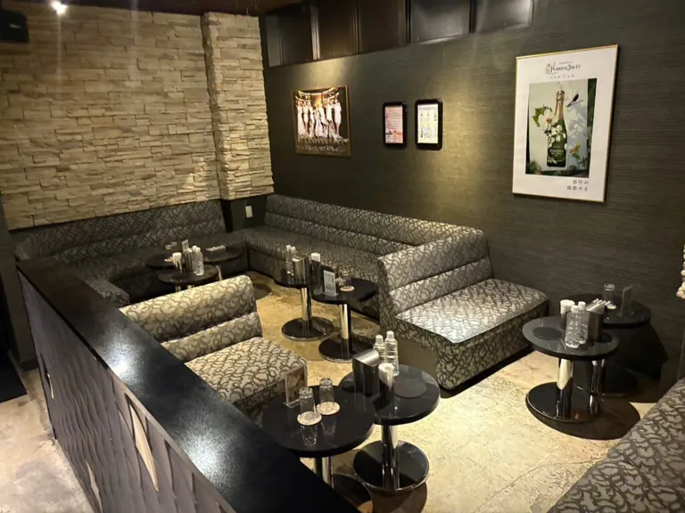 ジェネレーションの店内