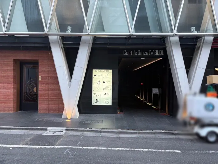 パピヨンの店内