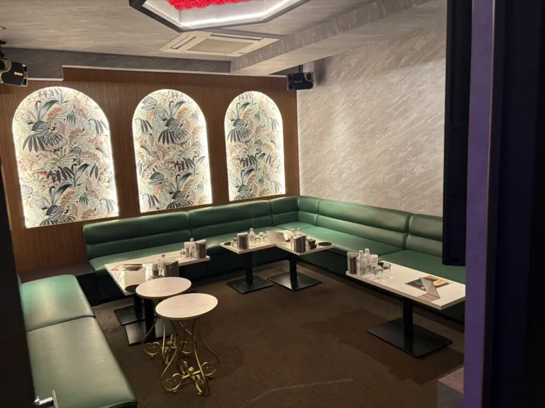 ドンフィンの店内