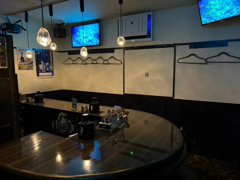 カラット宴の店内