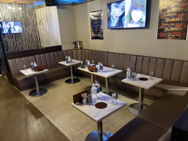 吉祥寺 レオンの店内