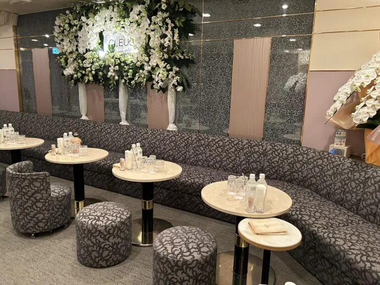 クリアスの店内
