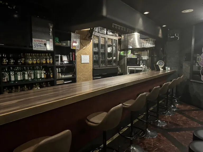 ユラリの店内