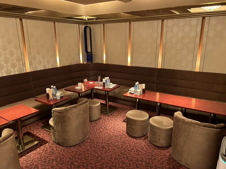 エルプリンセスの店内