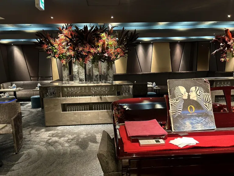 クラブ オー （club　O）の店内