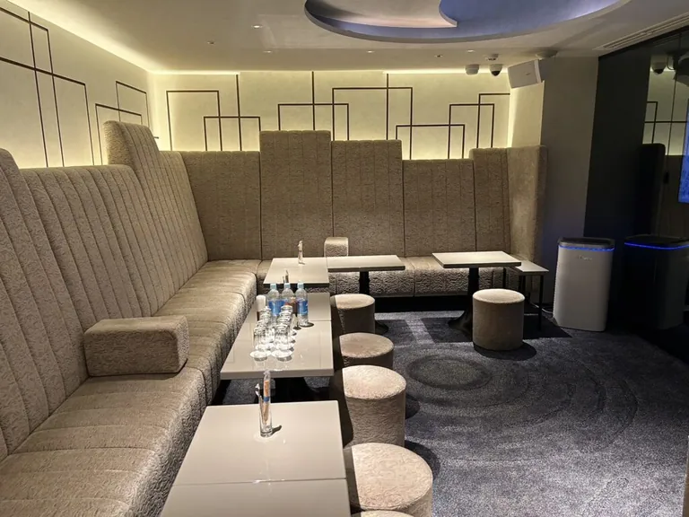 クラブ オー （club　O）の店内