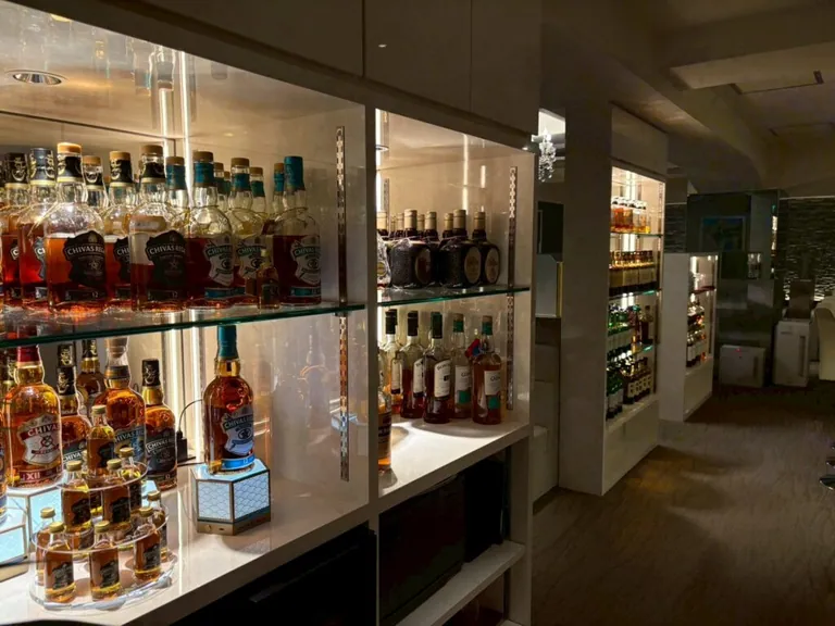 フクロウ （CLUB　梟）の店内
