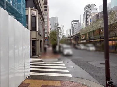 テアランデルへの道順 6／8：一つ目の路地を越えます。