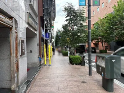 聖 （セイ）への道順 8／9：直進します。