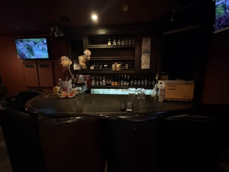 バロンズイチの店内