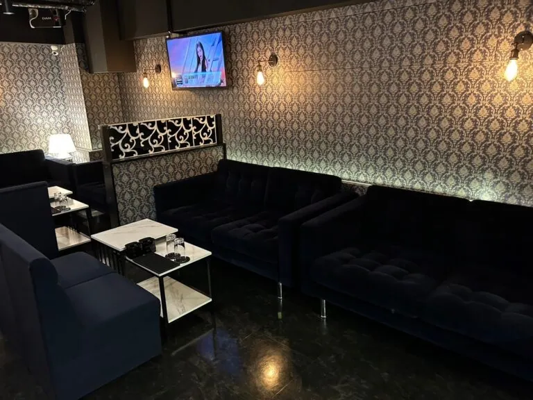 メゾンの店内