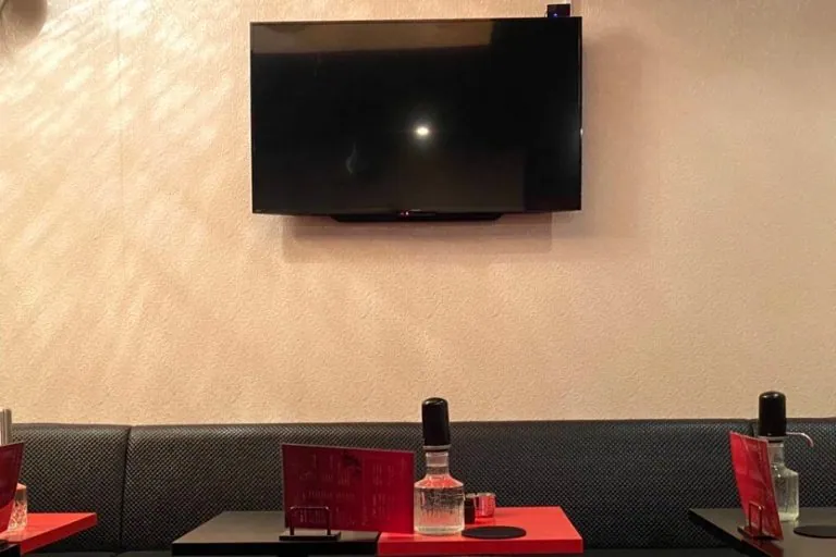 アリア （Aria）/旧アイリスの店内