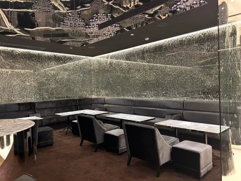 ジーの店内