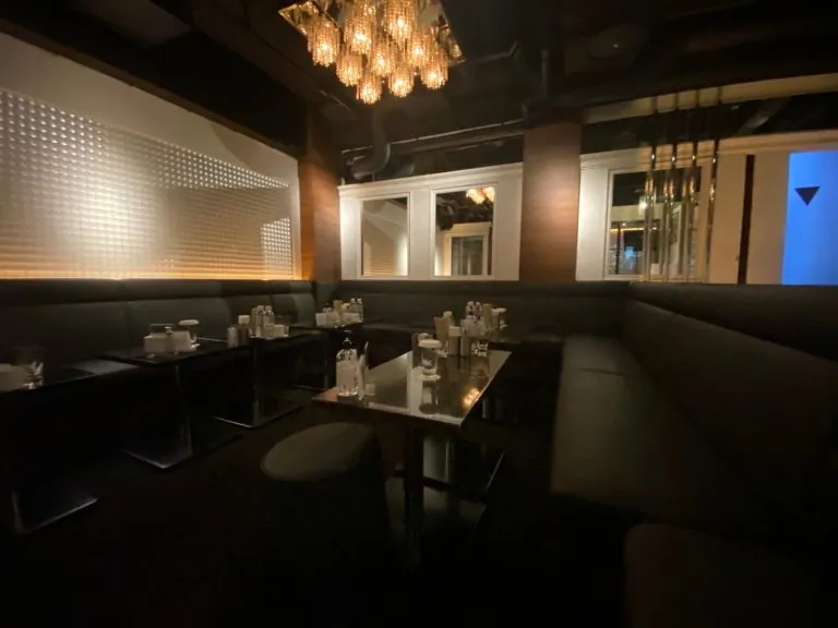 ワンの店内