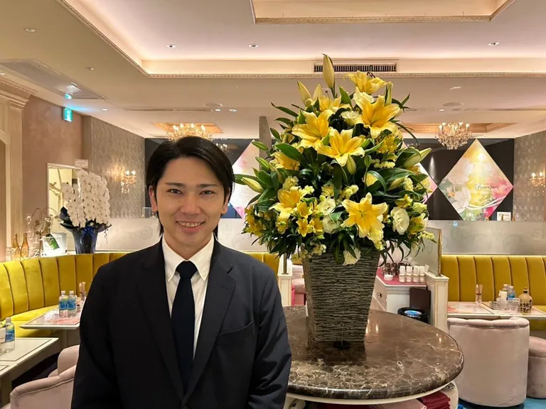 ロドピスの店内