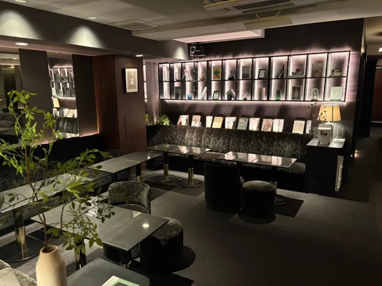 アネックスラウンジの店内