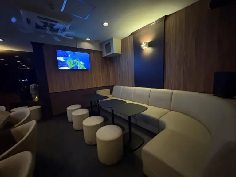 レオンの店内