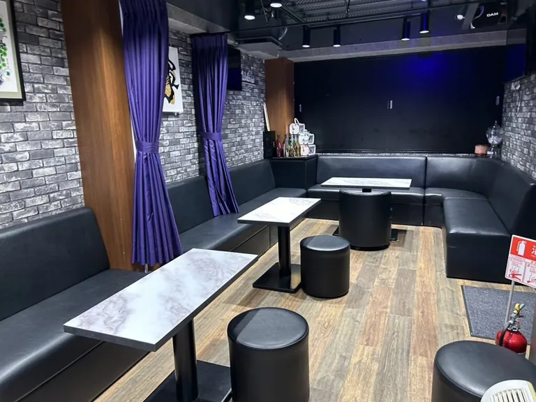 プラナの店内