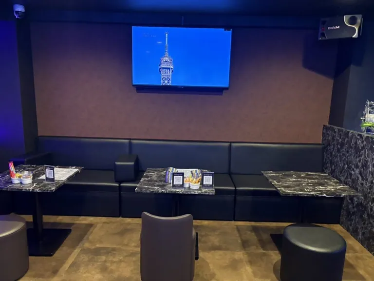 新小岩 ノーティーの店内