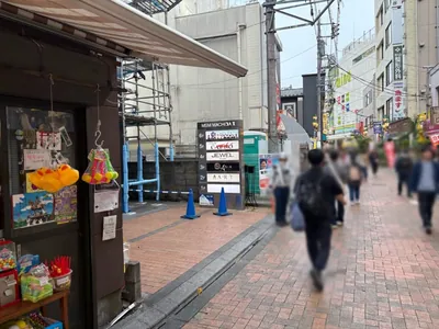 カルドへの道順 8／8：少し進むと左手に町田カルドの入る「MSN町田II」があります。