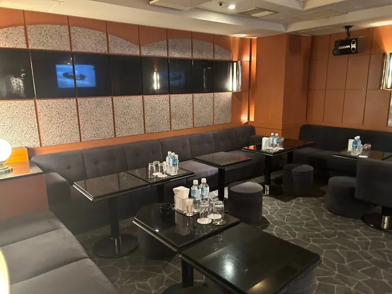 エルフィンの店内