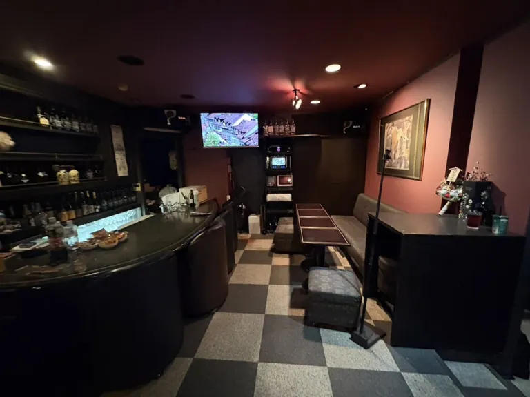 バロンズイチの店内