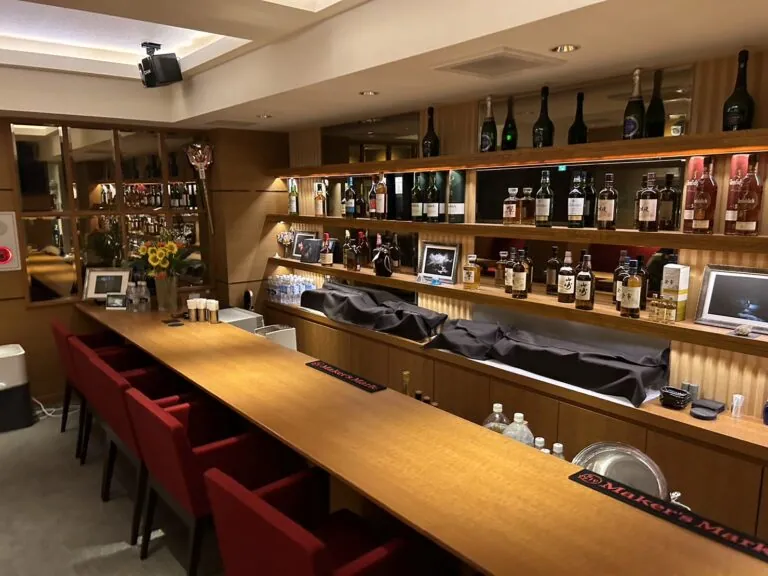 游水 （ゆうすい）の店内