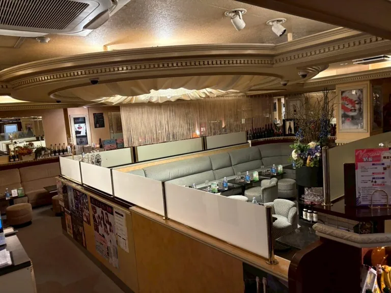 シュシュの店内