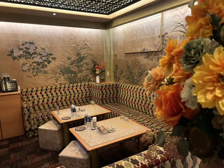 天空・別邸楽陽 (テンクウ・ベッテイラクヨウ）の店内