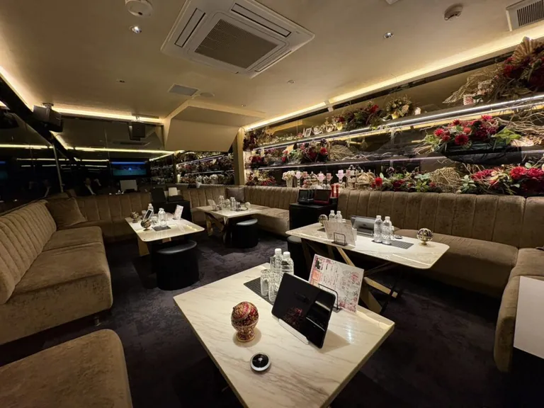 レインの店内