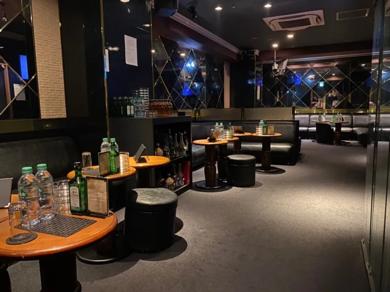 ゼストの店内