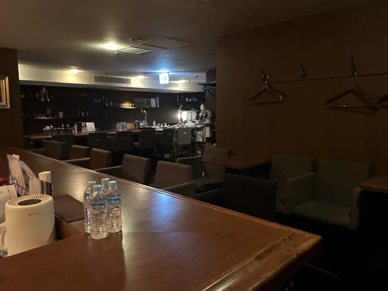 ダイニングバーJの店内