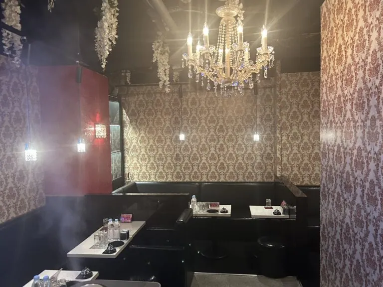 レッドの店内