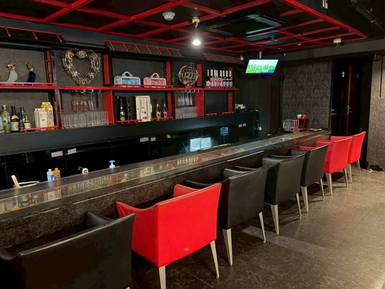 パーティーパーティーの店内