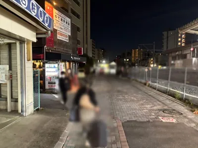 北浦和　オハナへの道順 4／6：左手一つ目路地を左折します。