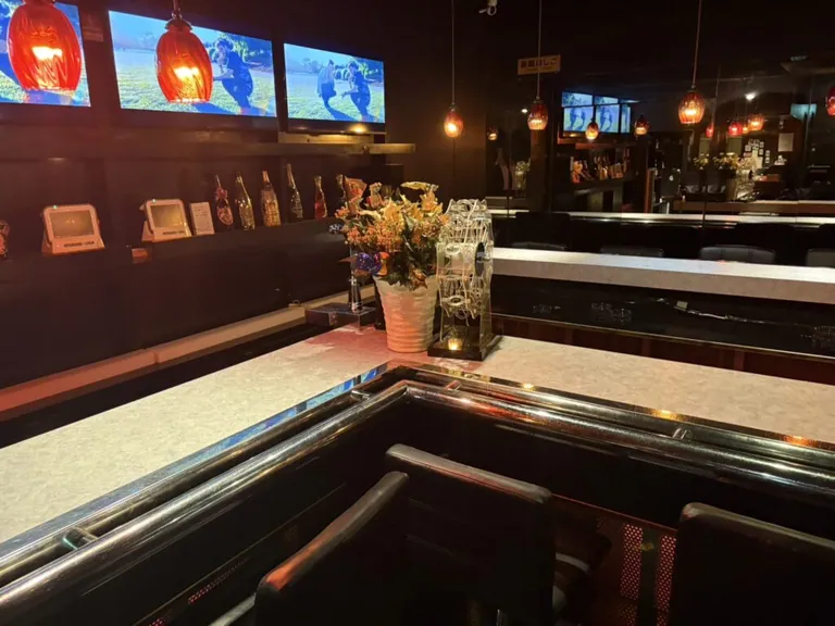 ノムノムの店内
