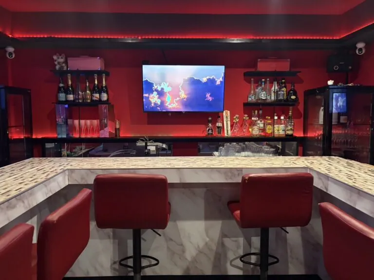 ジーザスの店内