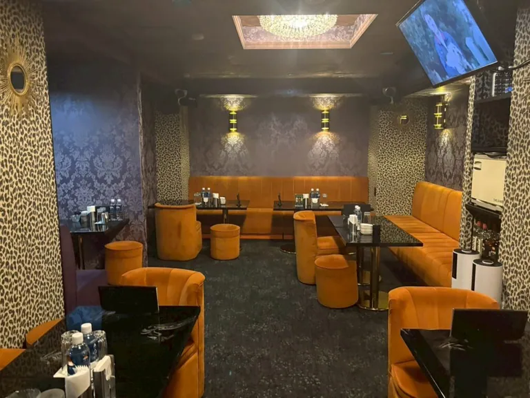 オリーブの店内