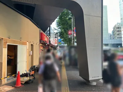 志都 （しと）への道順 4／10：道路を右手に直進します。