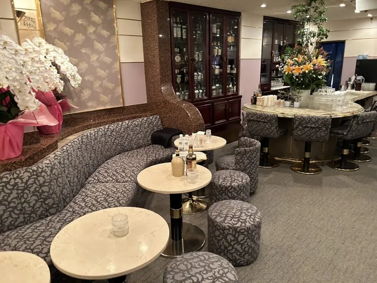 クリアスの店内